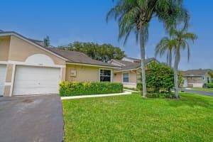 1113 W Lakes Drive   1113, Deerfield Beach, FL 33442 Sold 06/30/23
