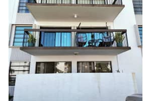 1300 SW 122nd Avenue   210-2, Miami, FL 33184 Sold 10/31/23