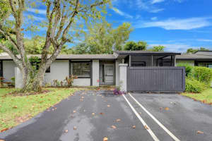 121  Conaskonk Circle, Royal Palm Beach, FL 33411 Sold 07/19/23