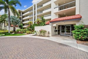 825  Egret Circle   102, Delray Beach, FL 33444 Sold 08/31/23
