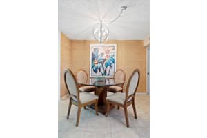 825  Egret Circle   102, Delray Beach, FL 33444 Sold 08/31/23