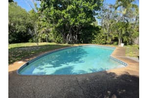 165 NW 9th Street, Boca Raton, FL 33432 Sold 07/20/23