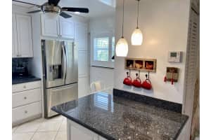 9  Colonial Club Drive   305, Boynton Beach, FL 33435 Sold 07/06/23