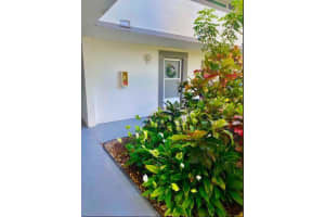 801 SE Central Parkway   3, Stuart, FL 34994 Sold 07/28/23