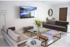 2112 NE 32nd Avenue, Fort Lauderdale, FL 33305 Sold 08/11/23