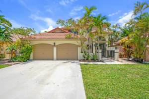 669 NW 40th Terrace, Deerfield Beach, FL 33442 Sold 07/28/23