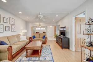 6  Colonial Club Drive   200, Boynton Beach, FL 33435 Sold 08/04/23