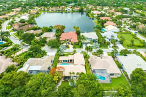 715 NW 101st Terrace, Plantation, FL 33324 Sold 09/06/23