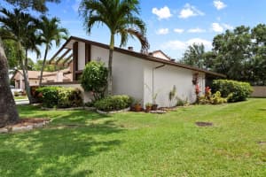 6167  Elsinore Circle, Greenacres, FL 33463 Sold 07/25/23
