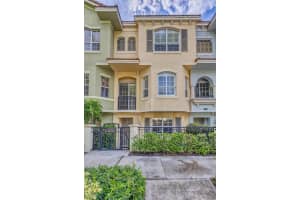 11780  Valencia Gardens Avenue, Palm Beach Gardens, FL 33410 Sold 07/21/23