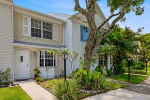 407  Georgian Park Drive, Jupiter, FL 33458 Sold 07/18/23