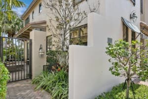310  Via Villagio, Hypoluxo, FL 33462 Sold 10/30/23