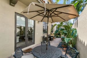 310  Via Villagio, Hypoluxo, FL 33462 Sold 10/30/23