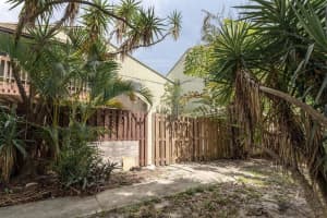 32  Crossings Circle   B, Boynton Beach, FL 33435 Sold 07/20/23