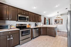 6186  Hollywood Street, Jupiter, FL 33458 Sold 08/17/23