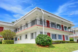 3120 Cynthia Lane 214, Lake Worth Beach, FL 33461 Sold 11/03/23