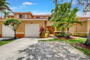 6110  Sugar Loaf Lane, West Palm Beach, FL 33411 Sold 11/15/23