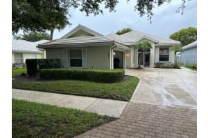 945  Bear Island Circle, West Palm Beach, FL 33409 Sold 07/28/23