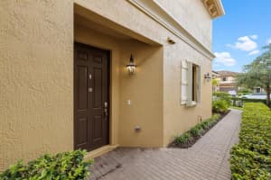 10384  Wellington Parc Drive, Wellington, FL 33449 Sold 07/28/23