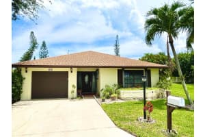 6420 Olivewood Circle, Greenacres, FL 33463 Sold 09/25/23