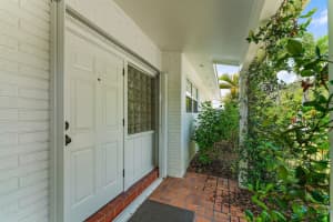 19296  Country Club Drive, Jupiter, FL 33469 Sold 07/27/23