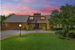 855  5th Place, Vero Beach, FL 32962 Sold 08/08/23