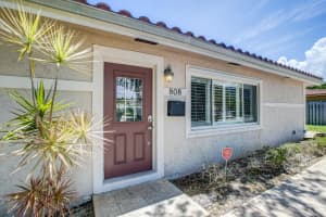 808 SE 13 Court, Deerfield Beach, FL 33441 - MLS#R10897694