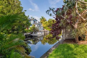 1880 NW Nw 10th Street, Delray Beach, FL 33445 Sold 10/03/23