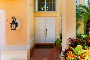 8586  Shallowbrook Cove, Boynton Beach, FL 33473 Sold 09/26/23