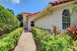 16520  Del Palacio Court, Delray Beach, FL 33484 Sold 09/28/23