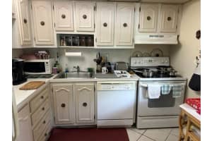 14790  Bonaire Boulevard   101, Delray Beach, FL 33446 Sold 01/05/24