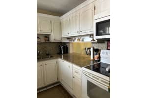 2770 S Garden Drive   212, Lake Worth Beach, FL 33461 Sold 03/25/24