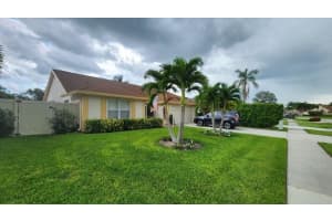 12900  Meadowbreeze Drive, Wellington, FL 33414 Sold 09/06/23