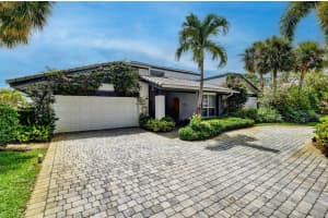 623 W Lakewoode Circle  W, Delray Beach, FL 33445 Sold 11/02/23