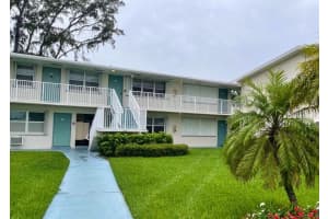 240  Horizons W    208, Boynton Beach, FL 33435 Sold 09/18/23