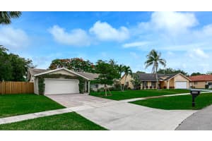 1226  Rowayton Circle, Wellington, FL 33414 Sold 09/28/23