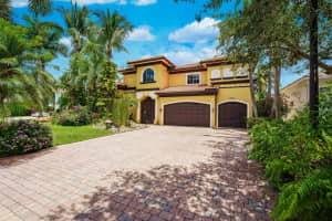 6075  Via Crystalle, Delray Beach, FL 33484 Sold 10/05/23