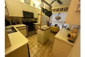 10918 SE Stonehill Lane, Hobe Sound, FL 33455 Sold 11/27/23