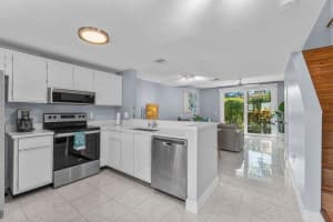 980  Jeffery Street, Boca Raton, FL 33487 Sold 08/12/23