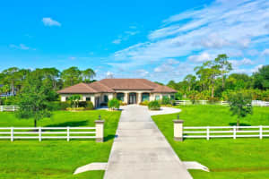 1852 SW Laredo Street, Palm City, FL 34990 Sold 11/27/23