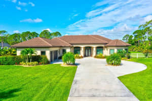 1852 SW Laredo Street, Palm City, FL 34990 Sold 11/27/23