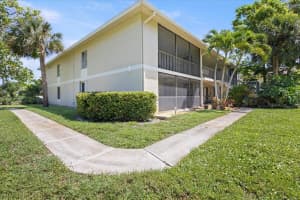 6559  Chasewood Drive   C, Jupiter, FL 33458 Sold 10/02/23