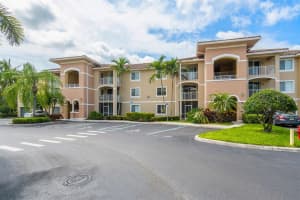6492 Emerald Dunes Dr, Royal Palm Beach, FL 33411, Sold 07/07/23