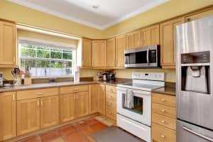 237 NW 7th Street, Boca Raton, FL 33432 Sold 08/21/23