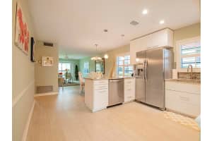 98  Spring Lake Drive   101, Vero Beach, FL 32962 Sold 10/04/23