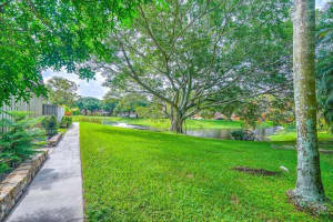 1911  19th Lane, Palm Beach Gardens, FL 33418 Sold 07/28/23