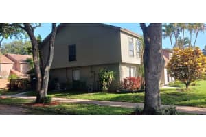 416  Sandtree Drive, Palm Beach Gardens, FL 33403 Sold 07/26/23