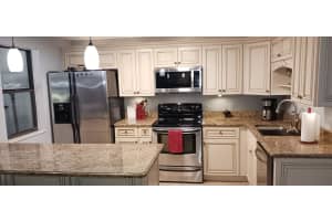 416  Sandtree Drive, Palm Beach Gardens, FL 33403 Sold 07/26/23