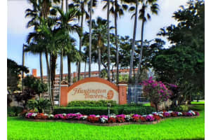 7360 S Oriole Boulevard   305, Delray Beach, FL 33446 Sold 09/29/23