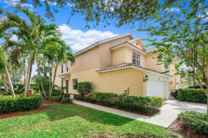 1031  Pinewood Lake Court, Greenacres, FL 33415 Sold 08/22/23